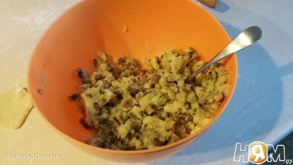 ШАГ 3. вареники с картошкой и грибами