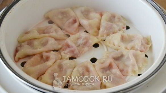 ШАГ 9. вареники с клубникой на пару