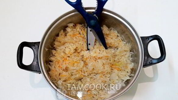 ШАГ 7. вареники с квашеной капустой и картошкой