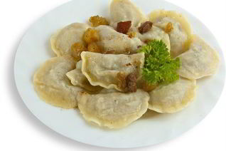 Вареники с шкварками