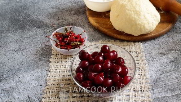 ШАГ 10. вареники с вишней на кефире с содой