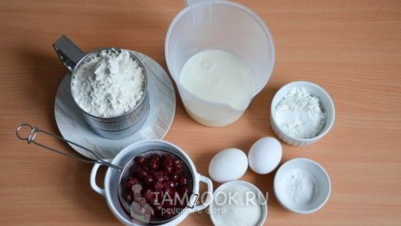 ШАГ 4. вареники с вишней на пару