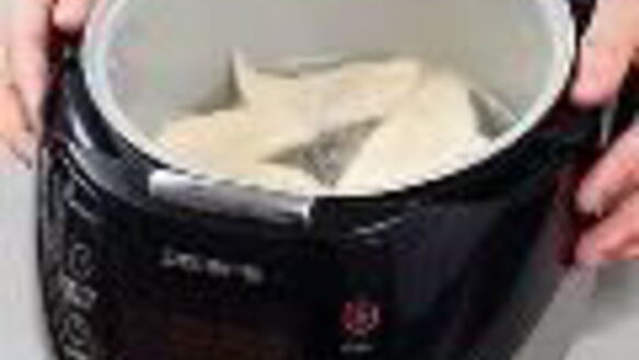 ШАГ 6. вареники с вишней в мультиварке