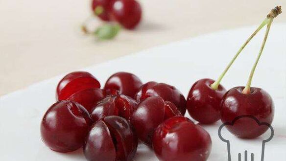 ШАГ 3. вареники с вишней