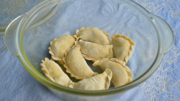 ШАГ 2. вареники в микроволновке