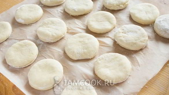 ШАГ 10. золотистые вареники с капустой