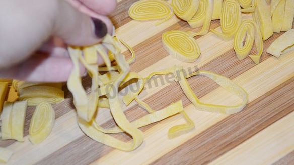 ШАГ 13. яичная лапша домашняя