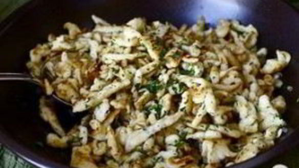 ШАГ 5. яичная лапша с луком и зеленью