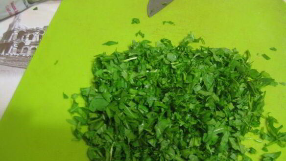 ШАГ 5. зеленые ньокки с руколой и масляным соусом