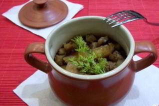 Жаркое в горшочке