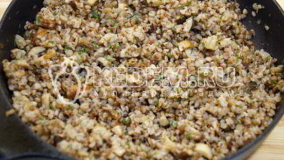 ШАГ 6. гречка с грибами