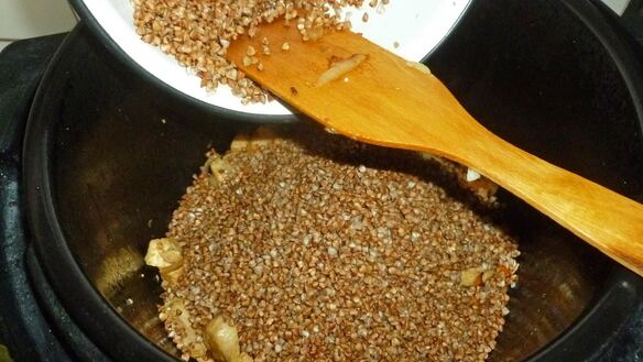 ШАГ 8. гречка с курицей в мультиварке