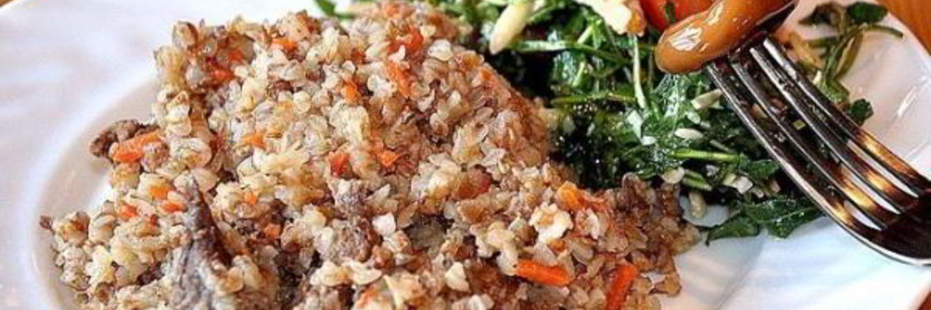 Гречневая каша с тушенкой