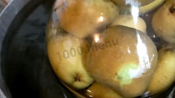 ШАГ 6. груши консервированные целиком в сиропе на зиму