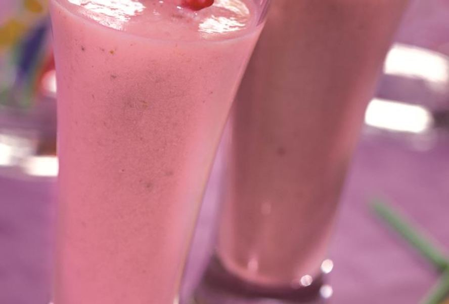 Клубнично-банановый коктейль