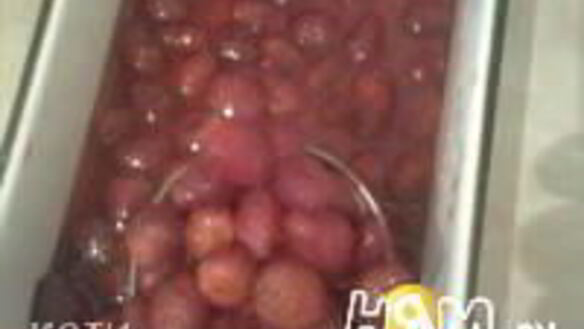 ШАГ 4. клубничный сироп