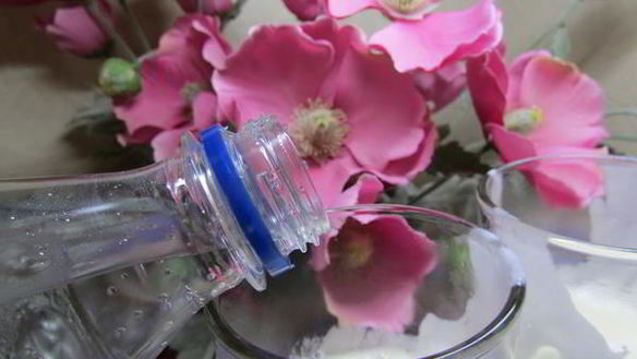 ШАГ 4. коктейль с апельсиновым соком и мороженым