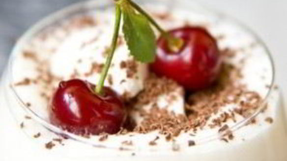 ШАГ 3. коктейль с вишневым соком