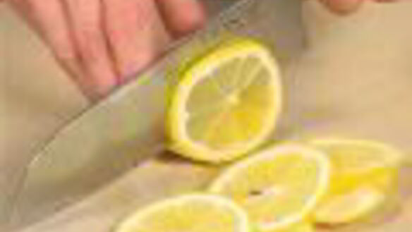 ШАГ 2. ласси с минеральной водой