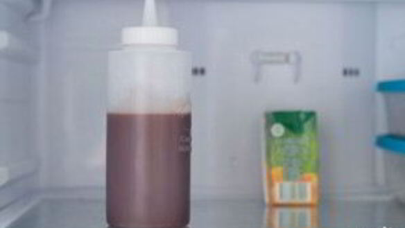 ШАГ 5. шоколадный сироп