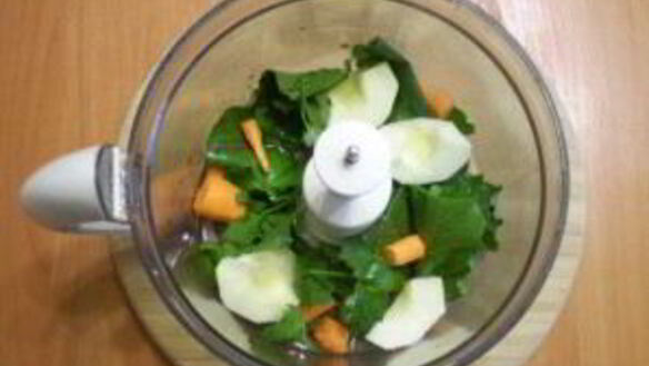 ШАГ 3. зеленый коктейль с морковью