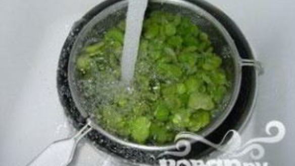 ШАГ 4. бобовый салат с сыром пармезан