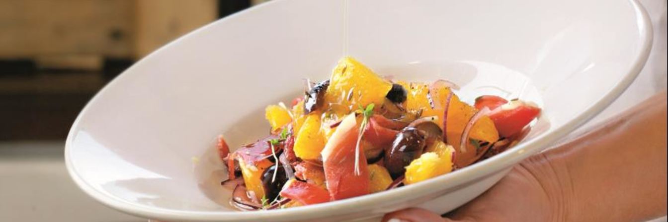 Кастильский салат из апельсинов с хамоном серрано