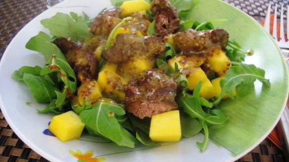 ШАГ 4. кисло-сладкий салат с куриной печенью