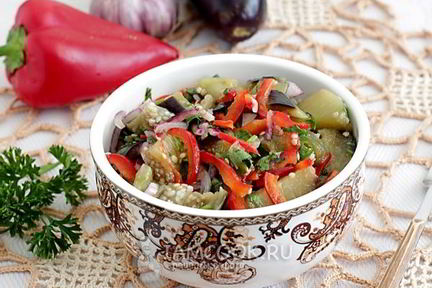 Острый салат из баклажанов