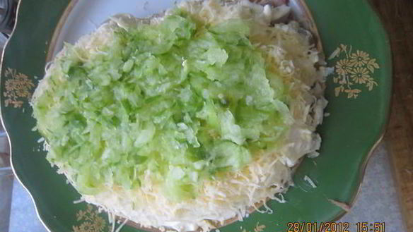 ШАГ 4. салат долька арбуза