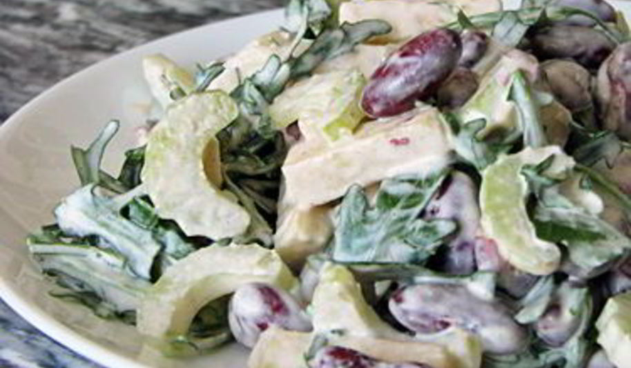 Рецепт салат из бобов с рукколой под горчично-сливочным соусом