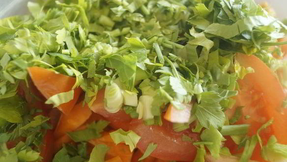 ШАГ 5. салат из болгарского перца и помидоров