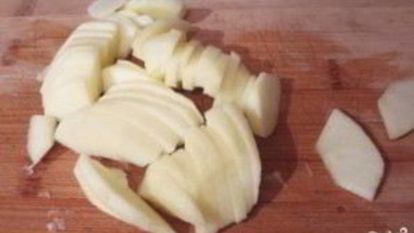 ШАГ 4. салат из индейки с яблоками