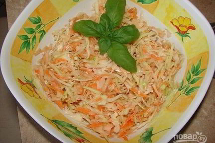 Салат из капусты и яблок