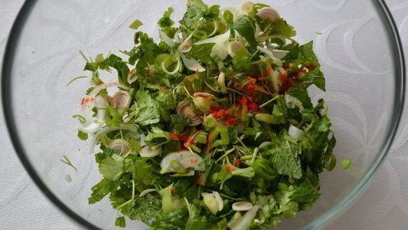 ШАГ 4. салат из креветок с лемонграссом