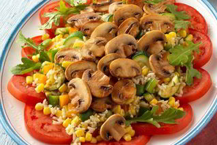 Салат из кукурузы и шампиньонов
