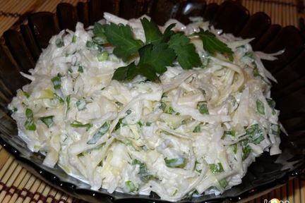 Салат из редьки и свежей капусты