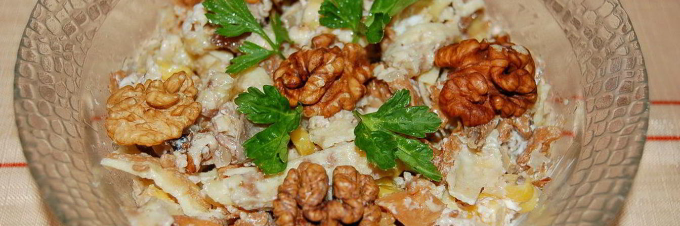 Салат из языка с яичными блинчиками