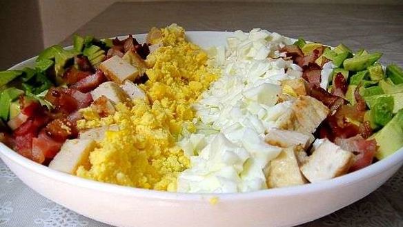 ШАГ 26. салат кобб