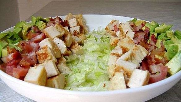 ШАГ 24. салат кобб