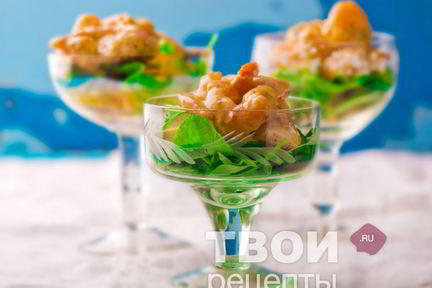 Салат коктейль с креветками