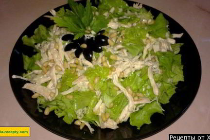 Салат курица с кедровыми орешками