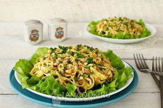 Салат Римский с говядиной и яичными блинчиками