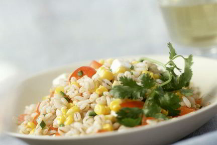 Салат с ананасами и кукурузой