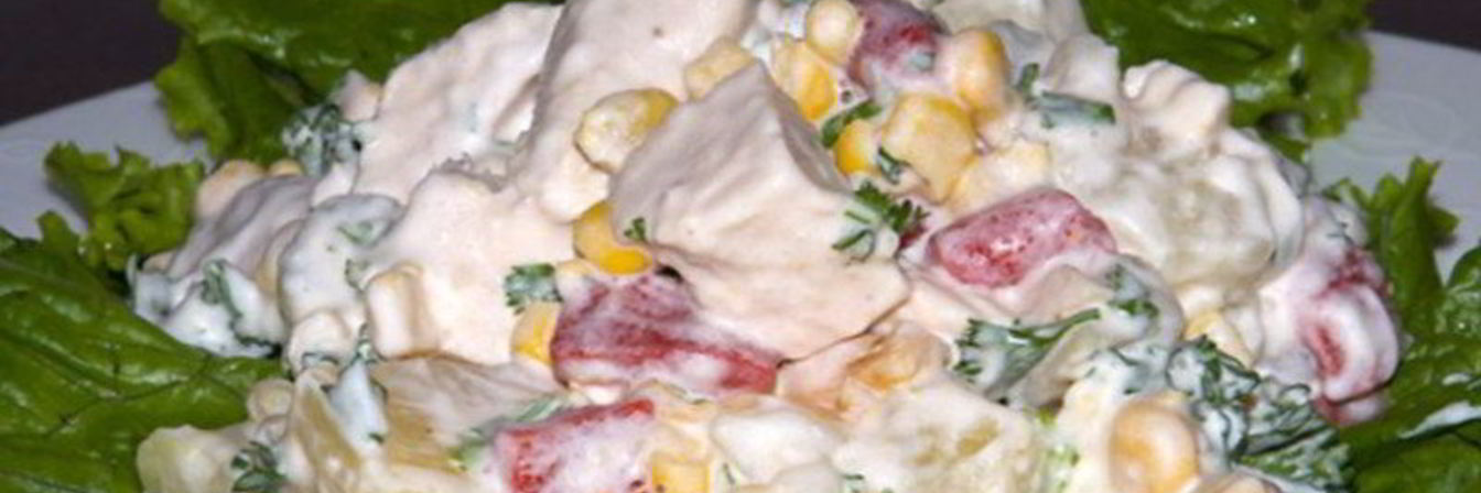 Салат с ананасами и курицей