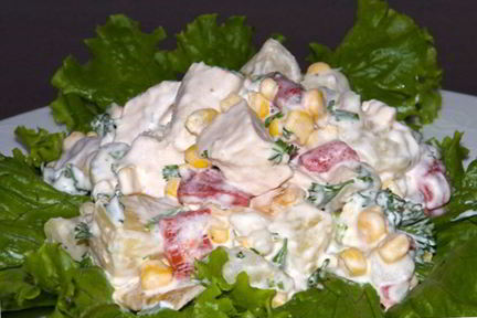 Салат с ананасами и курицей