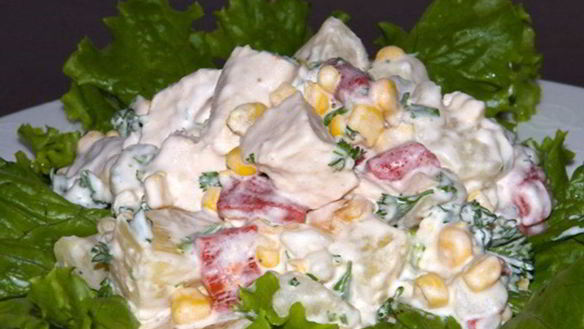 ШАГ 8. салат с ананасами и курицей