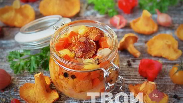 ШАГ 9. салат с грибами на зиму