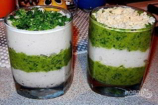 Салат с кальмаром и яйцом