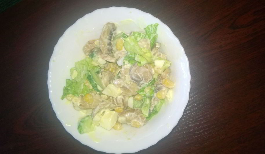 Рецепт салат с консервированными шампиньонами